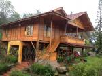 rumah kayu minimalis
