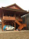 rumah kayu minimalis