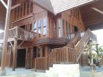 rumah kayu minimalis