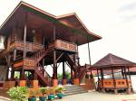 rumah kayu